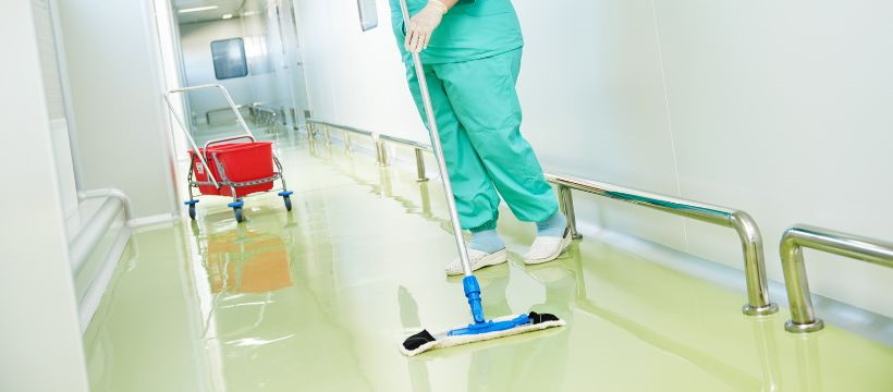 Cómo se hace el mantenimiento del piso de vinil hospitalario - Facility Venezuela