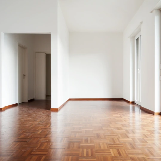 ¿Buscas una empresa de construcción y revestimiento de pisos para apartamentos? En Facility Venezuela te ofrecemos soluciones modernas, resistentes y adaptadas a cada ambiente del hogar: desde la sala hasta los baños. Trabajamos con materiales de alta calidad, instalación rápida y diseños que elevan el valor y confort de tu propiedad. ¡Renueva tu apartamento desde el suelo con la experiencia de quienes entienden cada detalle del buen vivir!