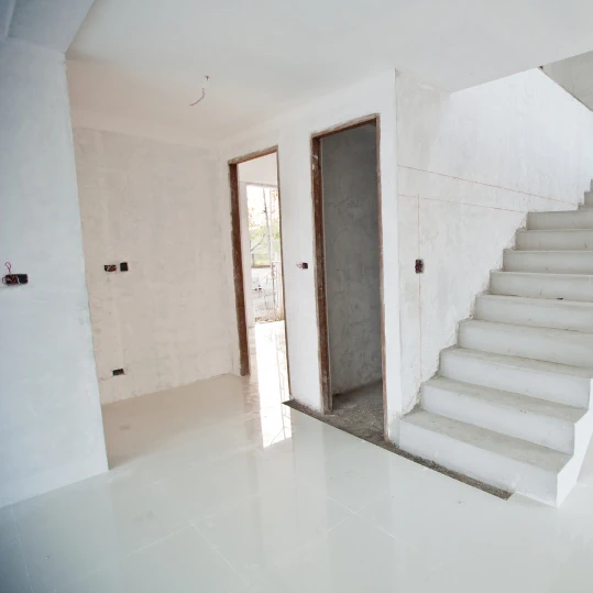 ChatGPT dijo: ¿Necesitas una empresa de construcción y revestimiento de pisos para casas? En Facility Venezuela te ayudamos a transformar tu hogar con pisos resistentes, estéticos y fáciles de mantener, perfectos para cada ambiente: interiores, exteriores, cocinas, baños y más. Ofrecemos asesoría personalizada, materiales de primera y acabados duraderos que reflejan tu estilo de vida. ¡Haz de tu casa un verdadero hogar desde el suelo, con la calidad que solo los expertos garantizan!